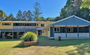 Amity Pines Holiday House, North Stradbroke Island - Straddie Sales & Rentals