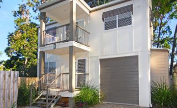 Flip Flop Inn Holiday House, North Stradbroke Island - Straddie Sales & Rentals