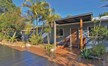 Amity Point Waterfront Cabins - Tamdhu, North Stradbroke Island - Straddie Sales & Rentals